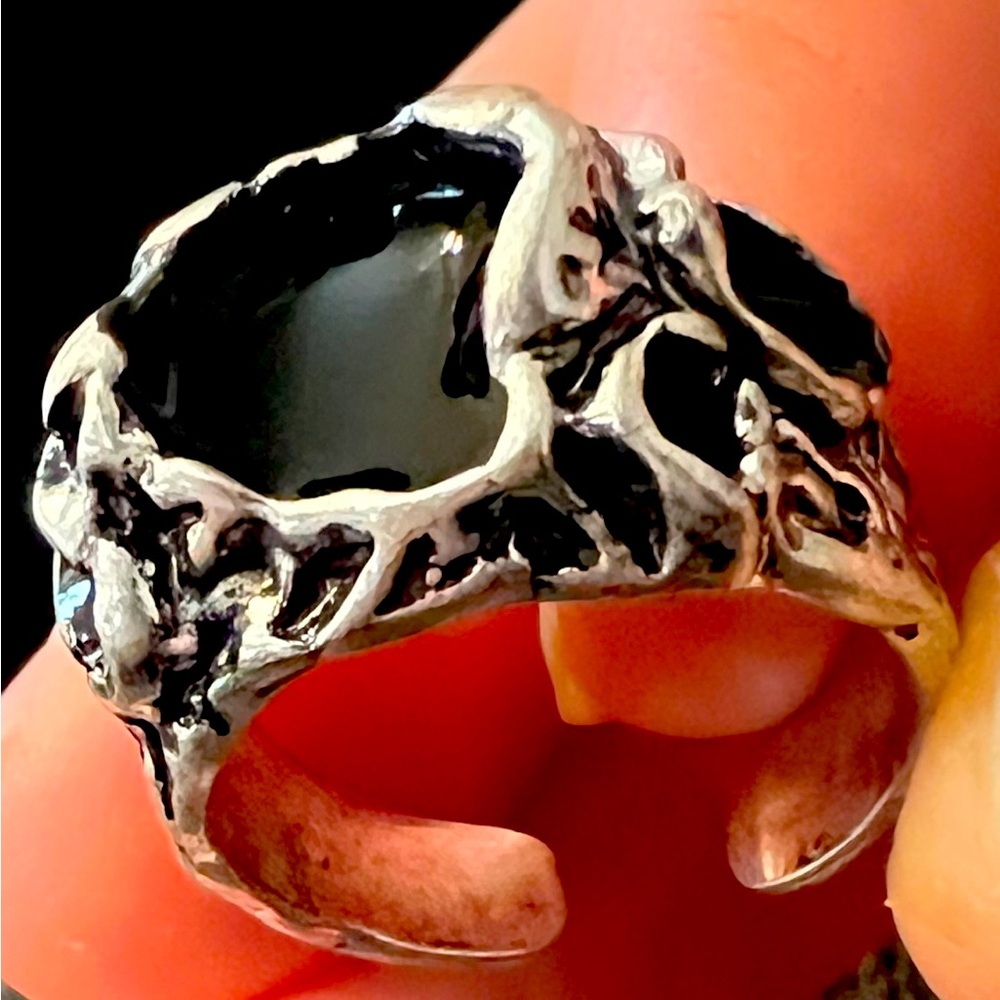 Free people adjustable brutalist ring. Unisex